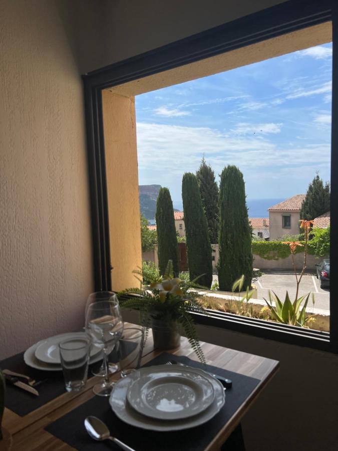 Appartement Confortable, Petite Vue Mer Et Piscine Cassis Exterior photo